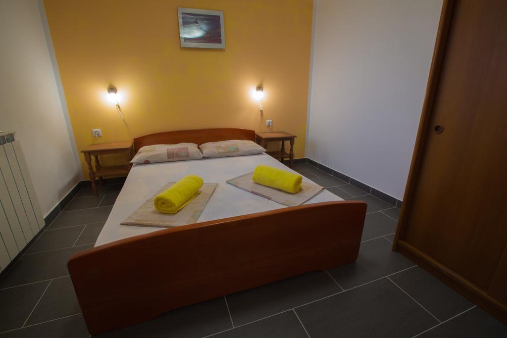Apartments Zora Senj  Bagian luar foto