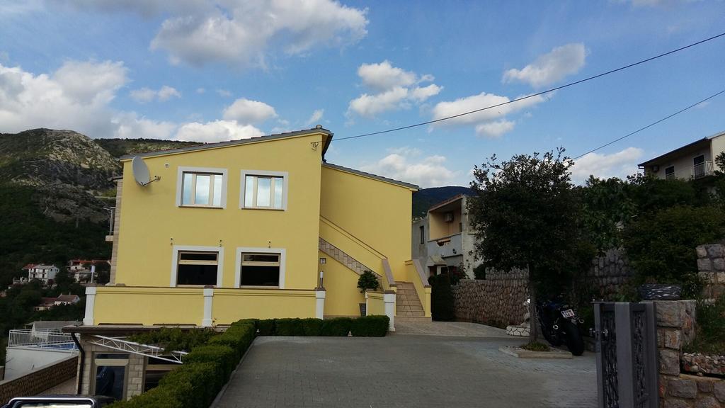 Apartments Zora Senj  Bagian luar foto